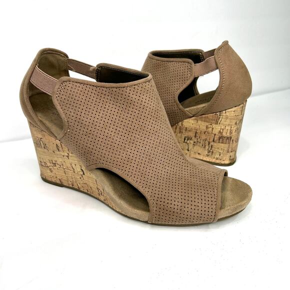 LifeStride Hinx Mushroom Tan Beige Cork Wedge Peep Toe Sandal - Picture 1 of 10